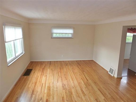 2nd image of 5358 Lilibet Ct