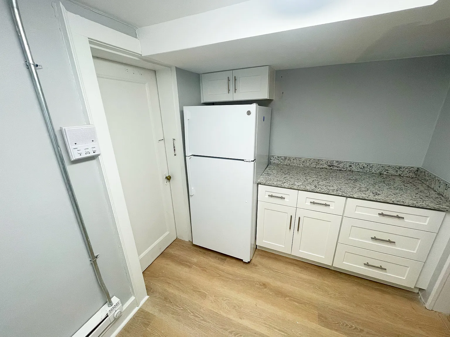 1 bed, $945 — Photo 3