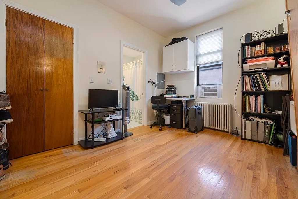 Studio, 217 sqft, $1,950 — Photo 2