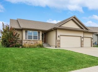 16 Mesa Ct, Iowa City, IA 52246