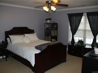 121 Quality Dr #17, Mount Holly, NC 28120