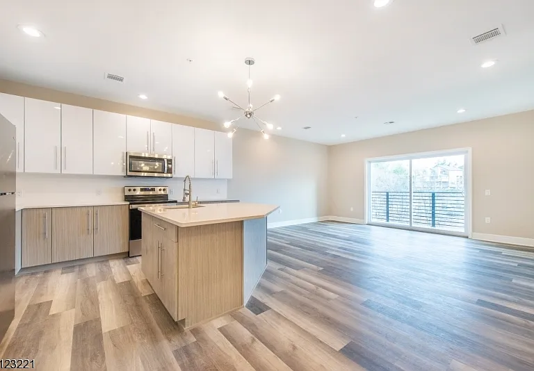 717 Preakness Ave — Photo 15