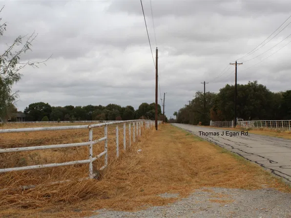 Thomas J Egan Rd, Krum, TX 76249