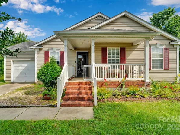 15248 Pangborn Pl, Charlotte, NC 28278