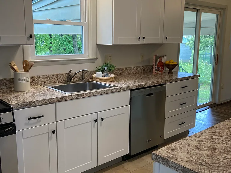11320 Greenberry Rd — Photo 3