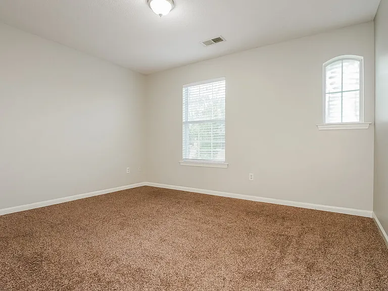 10182 Sorrento Pl — Photo 14