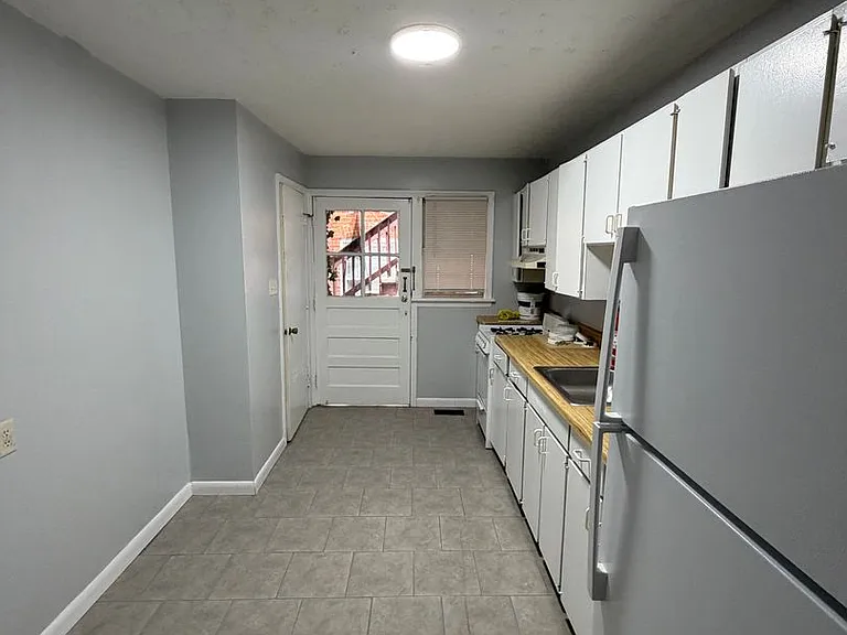 3328 Ellwood Ave.* — Photo 9