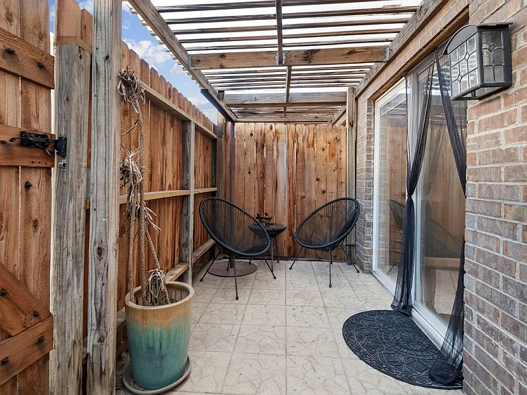 6111 Beverly Hill St #50 — Photo 10