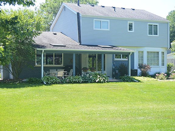 3rd image of 15427 Grainger Dr