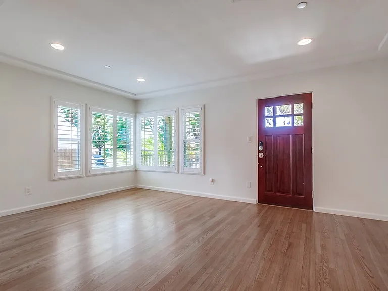 4747 Rolando Blvd — Photo 8
