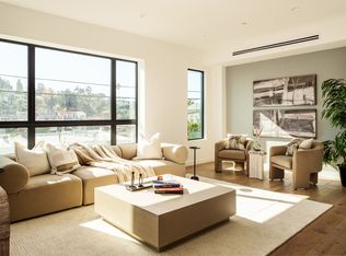 2820 N Avenel St, Los Angeles, CA 90039