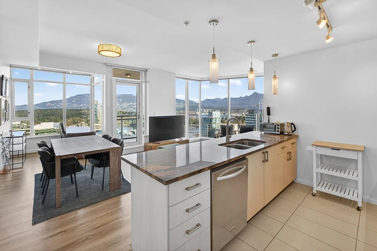 1211 Melville St #3104 photo 1