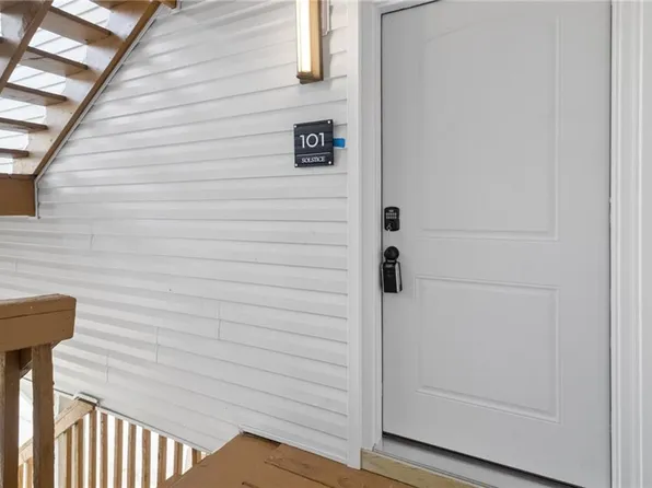 9600 2nd Bay St #101, Norfolk, VA 23518