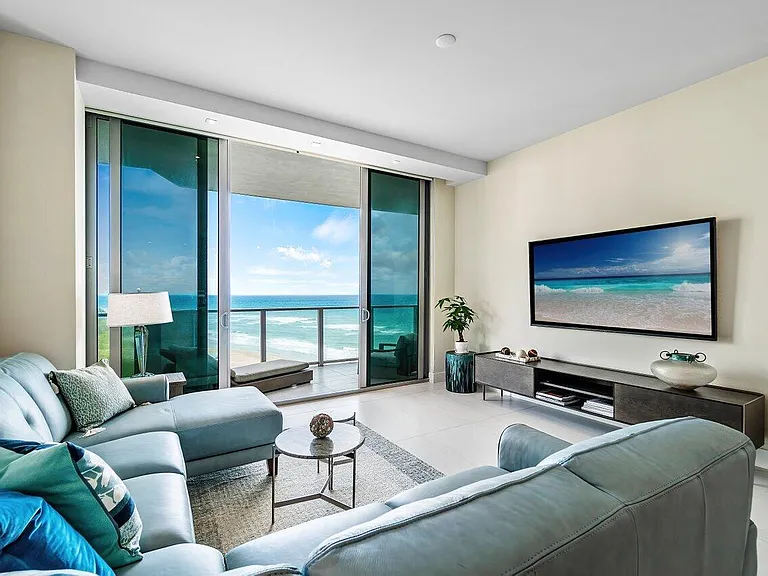 3100 N Ocean Dr #H-1602 — Photo 1
