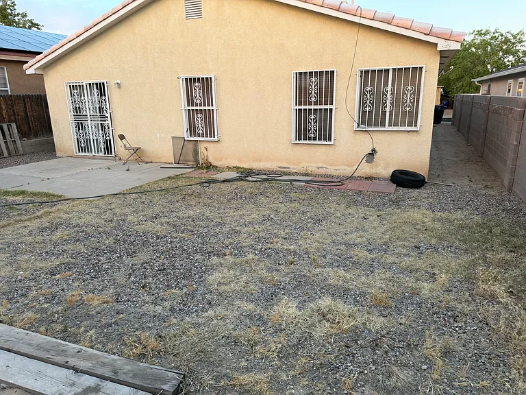 Peacock Dr SW — Photo 8