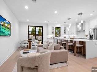 7 Fey Pl, Oradell, NJ 07649