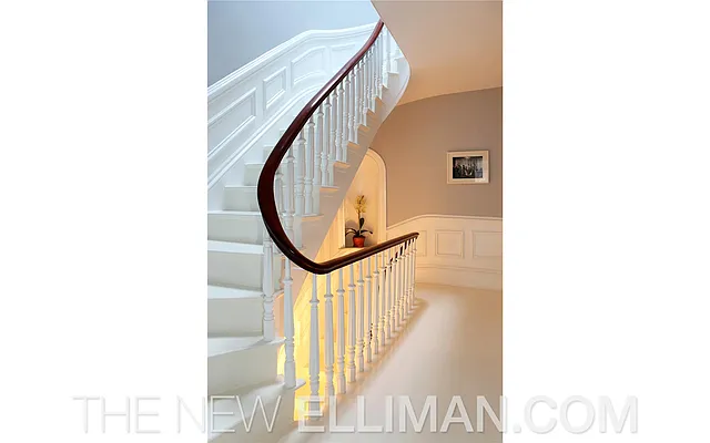 Rented by Douglas Elliman | media 51