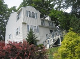 295 Butman Rd, Lowell, MA 01852