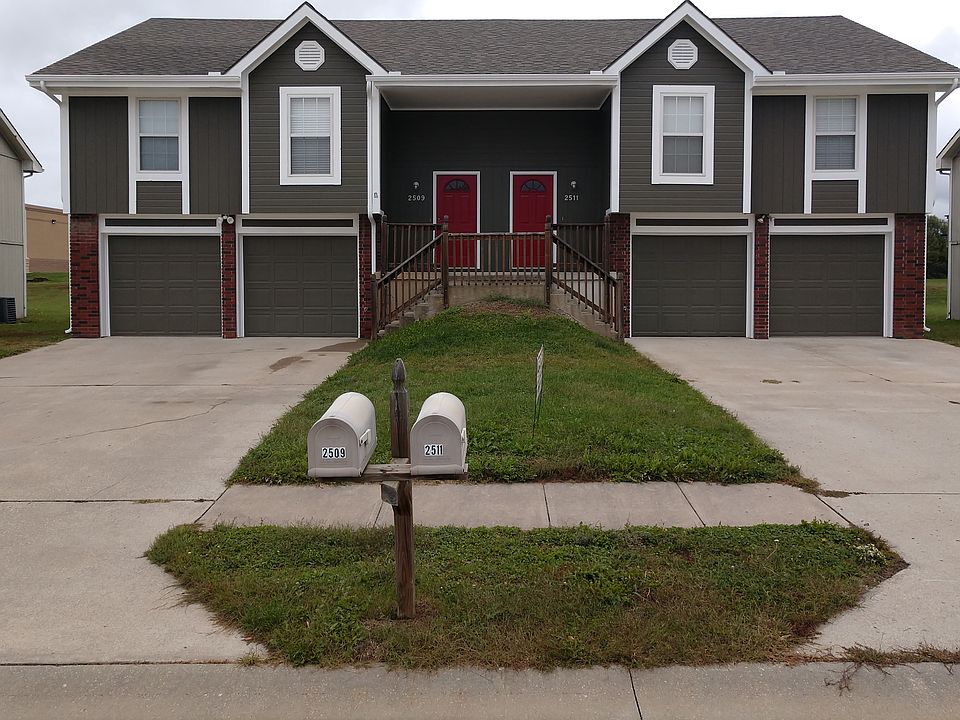 1st image of 2509, 2511 Bent Oak Ct