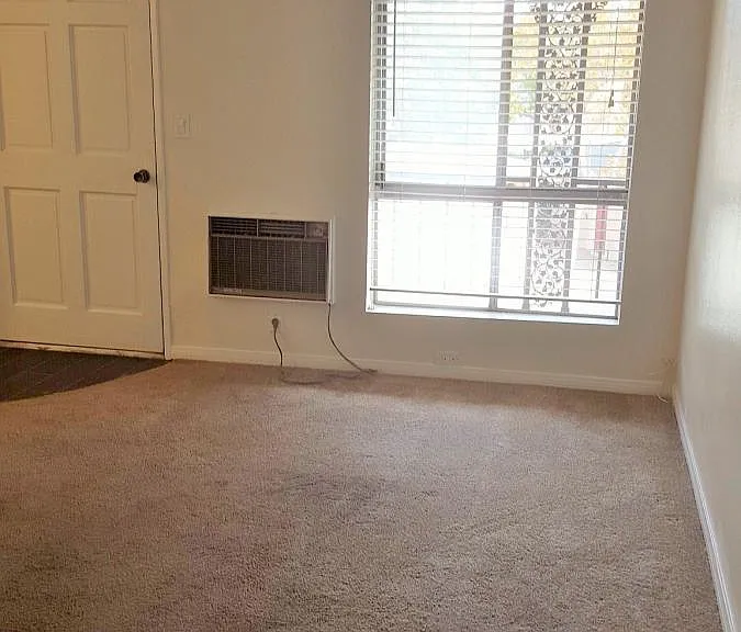 660 S Glassell St #112 — Photo 17
