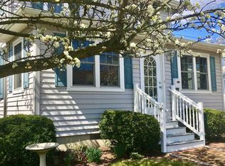 25 Shore Rd, Somers Point, NJ 08244