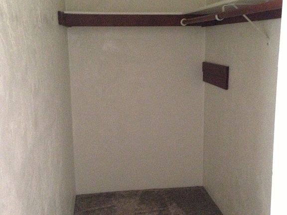 2nd image of 855 SW Washington Ave APT 4