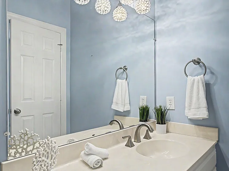 126 Forest Place Cir — Photo 32