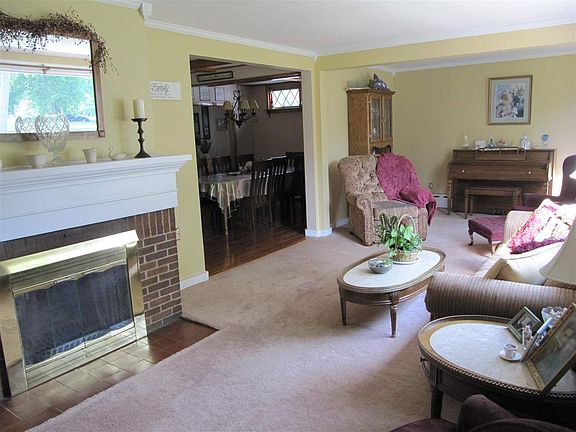 5th image of 66 Cornell Ave