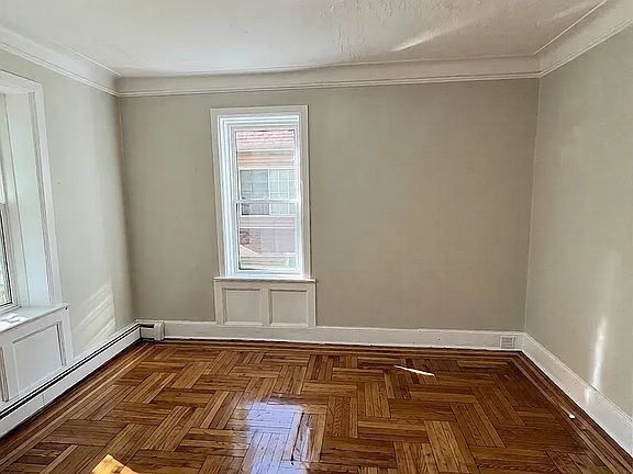 4th image of 376.5 Park Ave #3E
