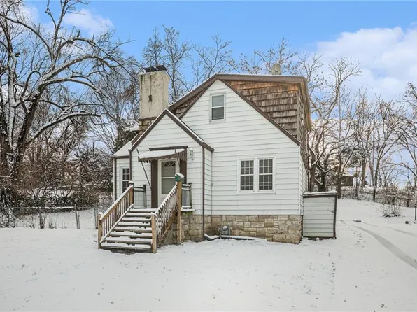 4345 Victory Dr, Kansas City, KS 66102