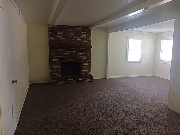 2nd image of 2407 Woodend Ave