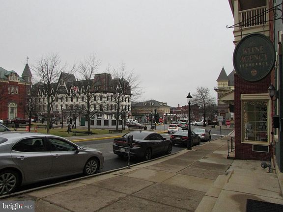 3rd image of 113 E High St
