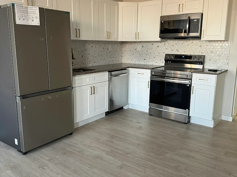 2416 N Charles St #3 — Photo 2