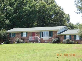 93 Ruger Ln, Benton, KY 42025