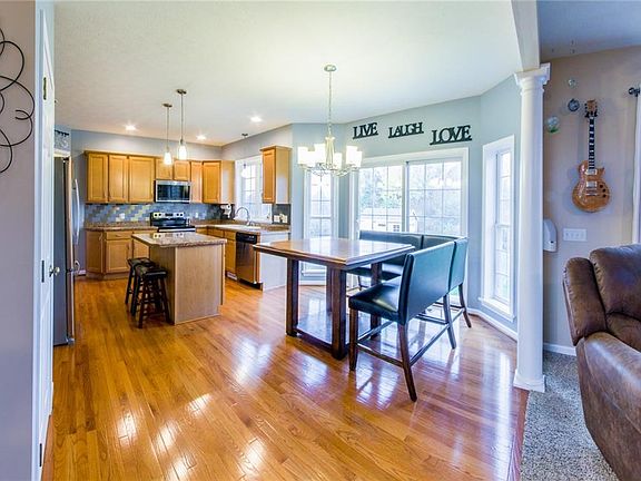 5th image of 1382 Meadow Breeze Ln