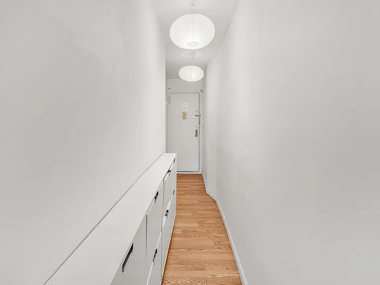 124 Mott St #31 — Photo 9