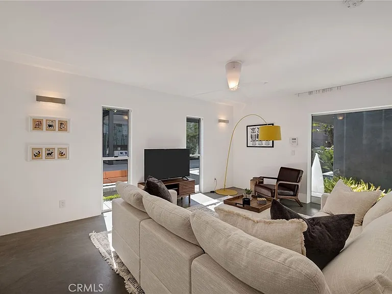 27 Driftwood St — Photo 13