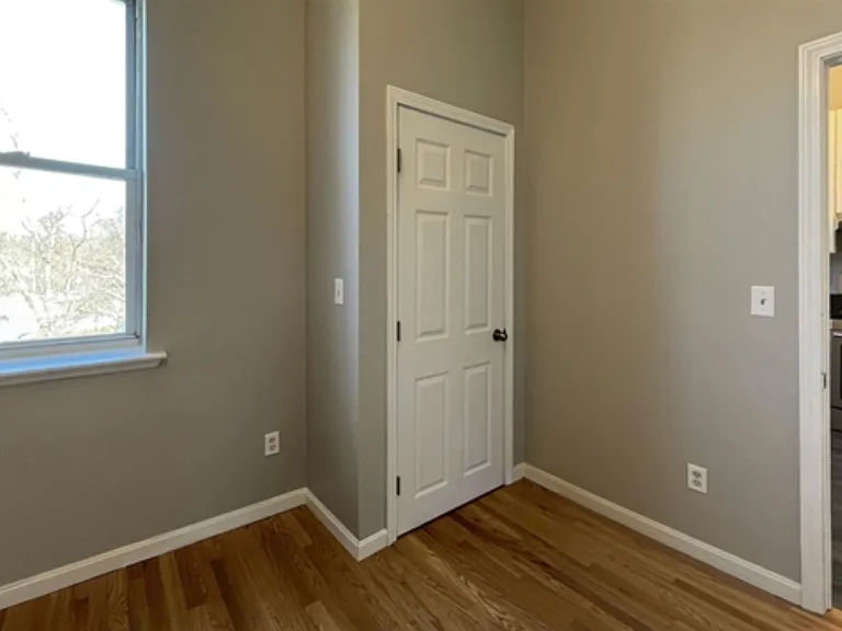 35 Newton St #2 — Photo 6