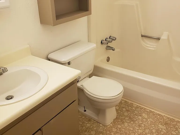 1729 Paisano St NE #4 — Photo 12