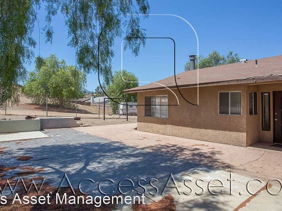 1st image of 29740 Denny Dr #1