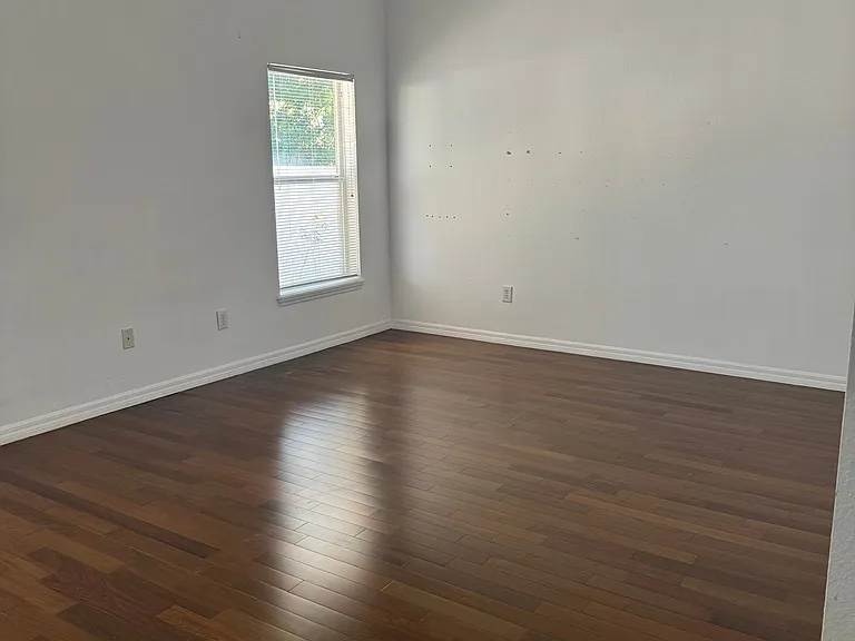 273 Clydesdale Cir — Photo 10