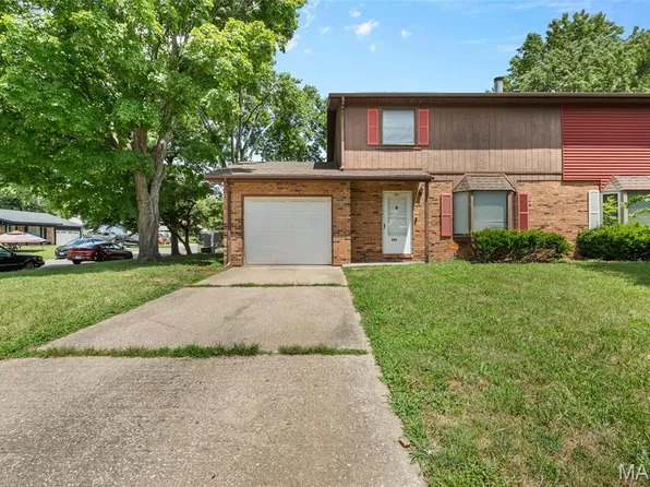 709 Fort Henry Rd, Belleville, IL 62221