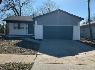 308 W 3rd St, Owasso, OK 74055