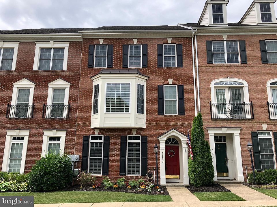 1st image of 42473 Greenside Dr