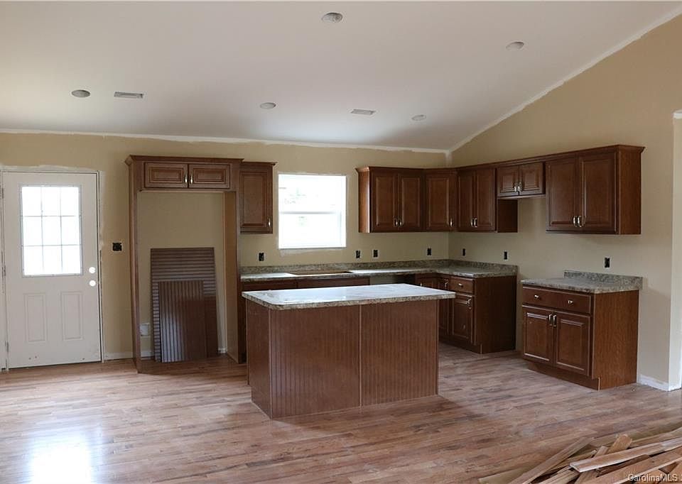 2nd image of 83 Sherman Meadow Dr