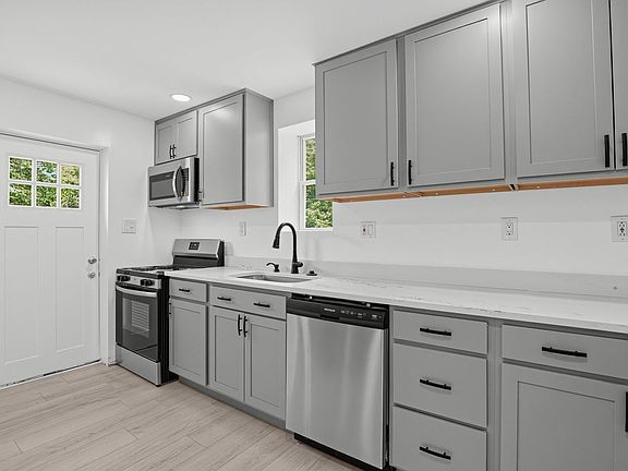 2nd image of 6370 Raymond Augustus Pl
