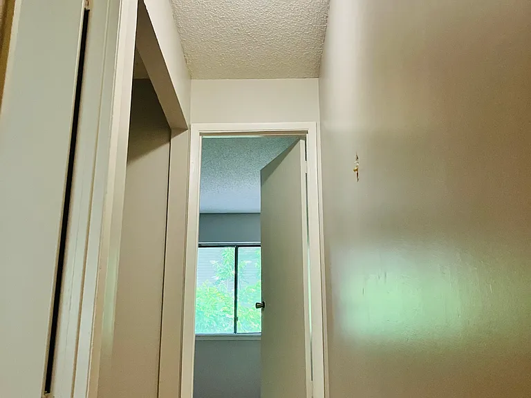 6505 Bannor Ln #B — Photo 11