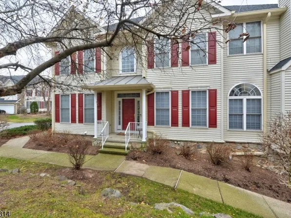 50 Rolling Views Dr, Woodland Park, NJ 07424