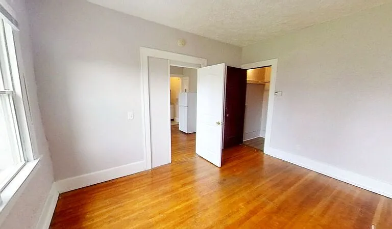 2005 Dewey Ave #7 — Photo 6