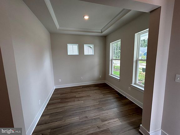 4th image of 31075 Silver Maple Dr